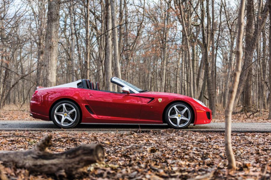  Ferrari 599 SA Aperta 2010 года  (US) (фото 3 из 9)